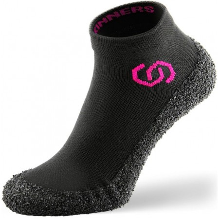 SKINNERS Sockenschuhe schwarz mit farbigem Logo (36-49)